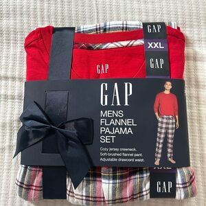 GAP Men's Flannel Pajama Set - Red and Plaid